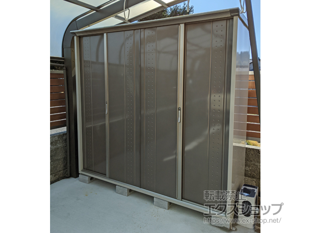 静岡県静岡市のの物置・屋外倉庫 グランプレステージジャンプ 2247×750×2100（ＧＰ-227ＨＦ） GP-227H-F-CB 施工例