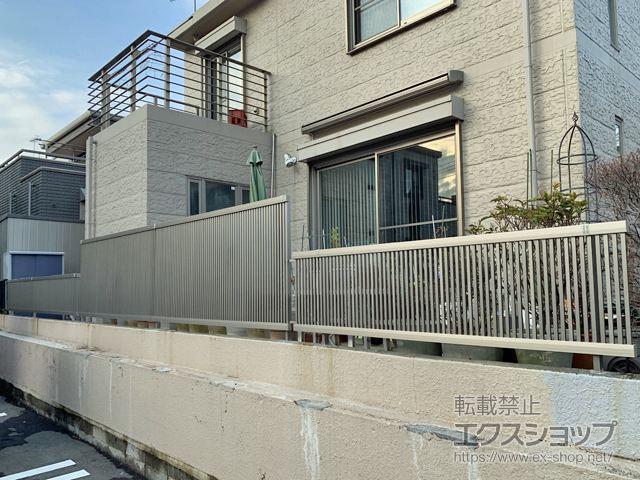 千葉県千葉市ののフェンス・柵 ライシスフェンス 2型 細たて桟 フリーポールタイプ 施工例