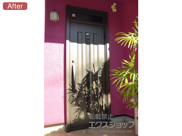 千葉県八街市のLIXIL リクシル（トステム）の玄関ドア リシェント玄関ドア3 アルミ仕様 手動 片開き仕様(ランマ付き)R C12N型 施工例