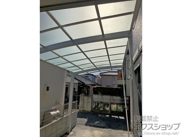 埼玉県志木市のYKKAPのカーポート レイナポートグラン 積雪〜20cm対応 施工例