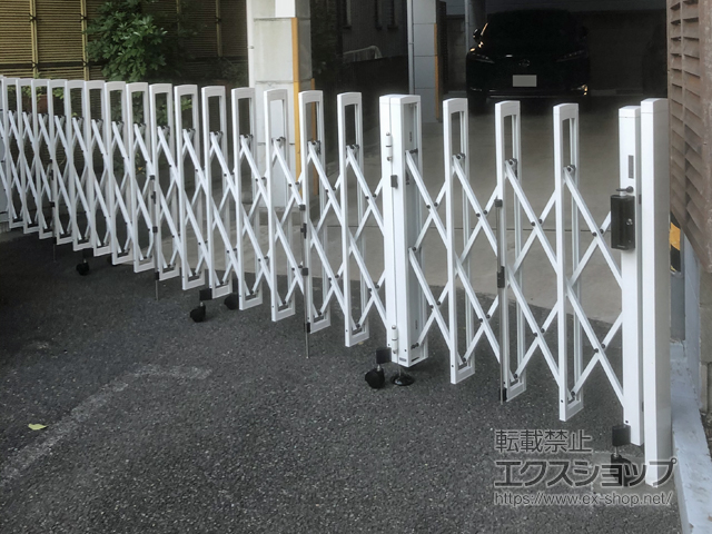 東京都江東区ののカーゲート トリップゲートII 2型 スタンダード ノンレール 片開き親子 54DO(12S+42T) 施工例