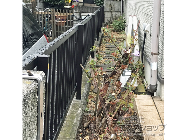 ののフェンス・柵 ミエッタフェンス 防犯たて格子タイプ　自由柱施工 施工例