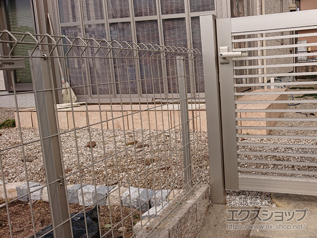 福岡県筑紫野市ののフェンス・柵 イーネットフェンス1F型 自由柱施工 施工例