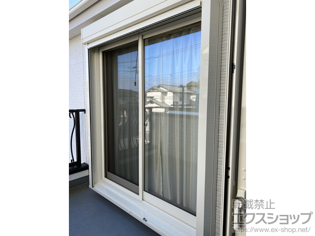 千葉県富里市のLIXIL リクシル（トステム）の窓シャッター リフォームシャッター 手動式 標準タイプ 施工例