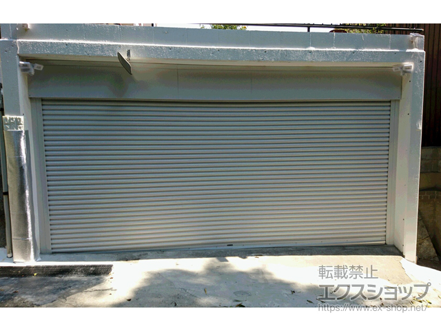 福岡県北九州市ののガレージシャッター プラテアII スチールタイプ 電動式（外置き） 施工例