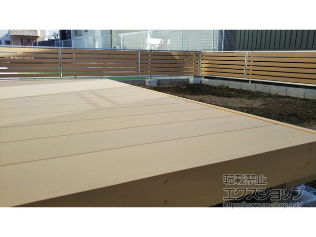 茨城県龍ケ崎市ののフェンス・柵 ルシアスフェンスF04型 横半目隠し 複合カラー 自由柱施工 施工例