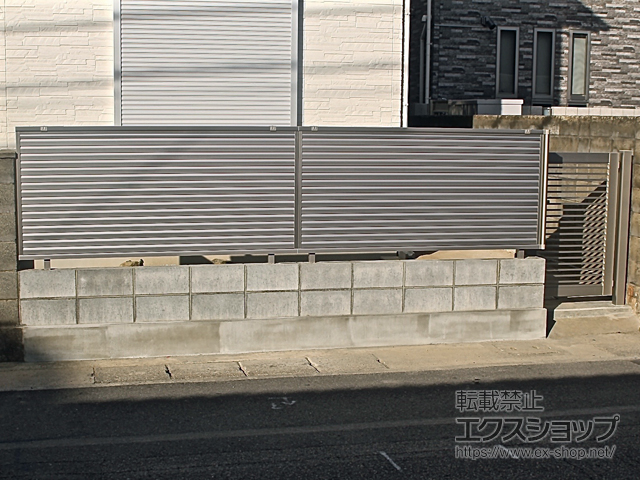 徳島県徳島市ののフェンス・柵 ミエーネフェンス 目隠しルーバータイプ 自由柱施工 施工例