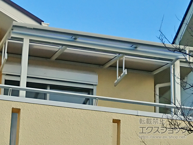 神奈川県茅ヶ崎市ののバルコニー・ベランダ屋根 ソラリア F型 屋根タイプ 単体 積雪〜20cm対応 施工例
