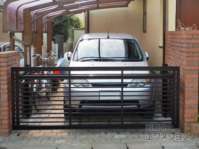 茨城県守谷市ののカーゲート オーバードアS1型 手動式 施工例