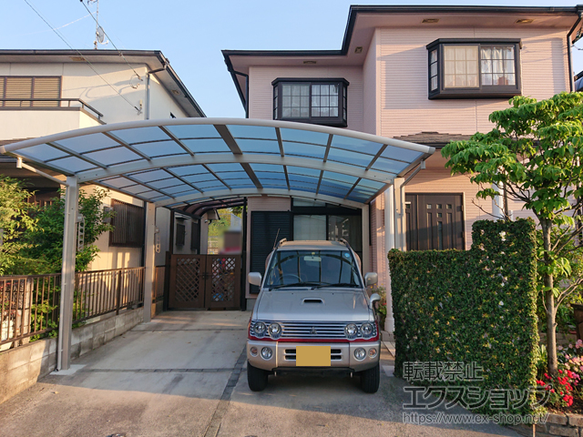 滋賀県大津市ののカーポート レイナツインポートグラン　積雪〜20cm対応＋レイナツインポートグラン 水平式物干し テラス柱用 2本入り 標準 ×1セット 施工例