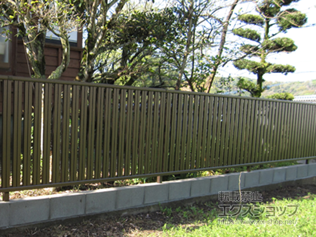 熊本県熊本市ののフェンス・柵 シンプレオフェンスST1型 縦スリット 自由柱施工 施工例