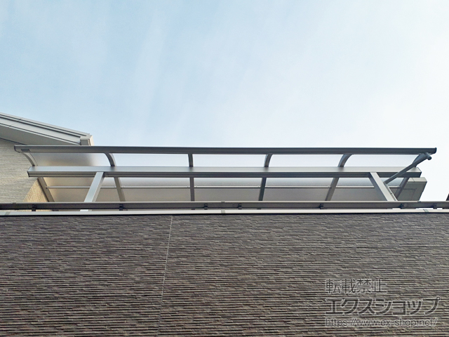奈良県大和高田市ののバルコニー・ベランダ屋根 ヴェクターテラス R型 屋根タイプ 単体 積雪〜20cm対応 施工例