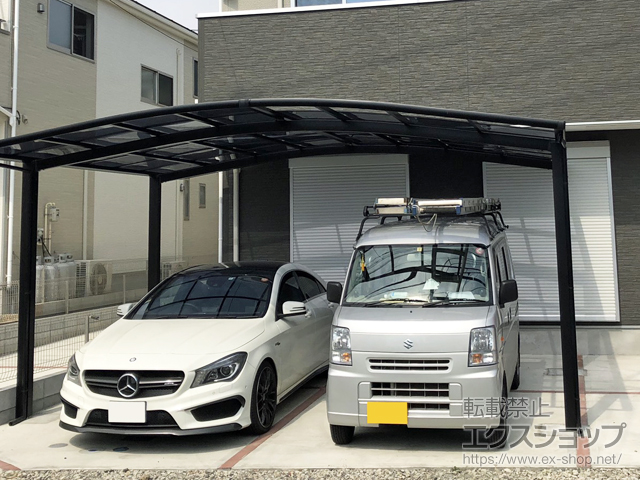 埼玉県八潮市ののカーポート ネスカR (ラウンドスタイル) ワイド 積雪〜20cm対応 施工例