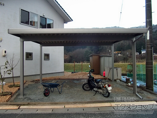 広島県安芸高田市のLIXIL リクシル（トステム）のカーポート テリオスポートIII 1500 2台用 角柱4本柱 積雪〜50cm対応 施工例