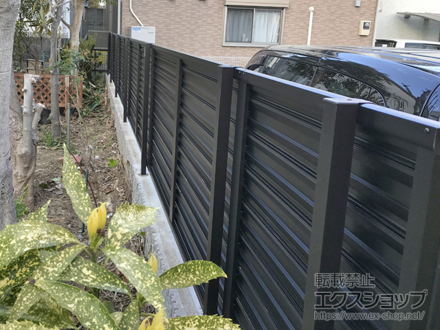 兵庫県伊丹市ののフェンス・柵 ミエーネフェンス 目隠しルーバータイプ 自由柱施工 施工例