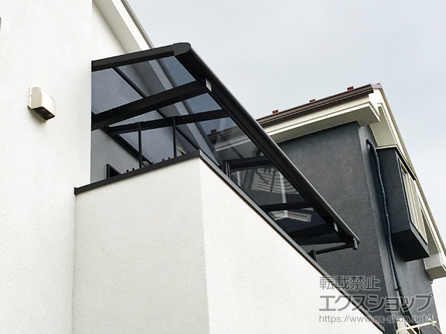 神奈川県川崎市ののバルコニー・ベランダ屋根 ヴェクターテラス F型 ルーフタイプ 単体積雪〜20cm対応 施工例