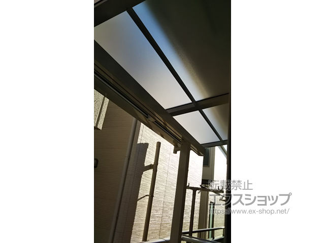 神奈川県川崎市ののバルコニー・ベランダ屋根 スピーネ F型 屋根タイプ 単体 積雪〜20cm対応 施工例