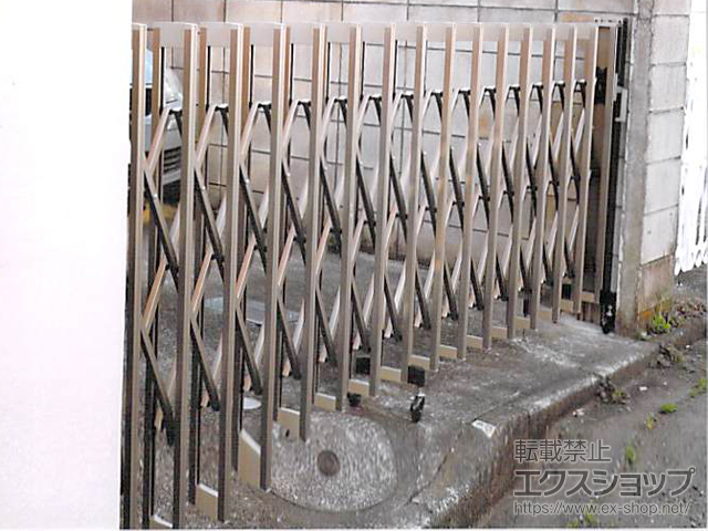 東京都西東京市ののカーゲート アルシャインII M型 Aタイプ ノンレール 片開き 350S 施工例