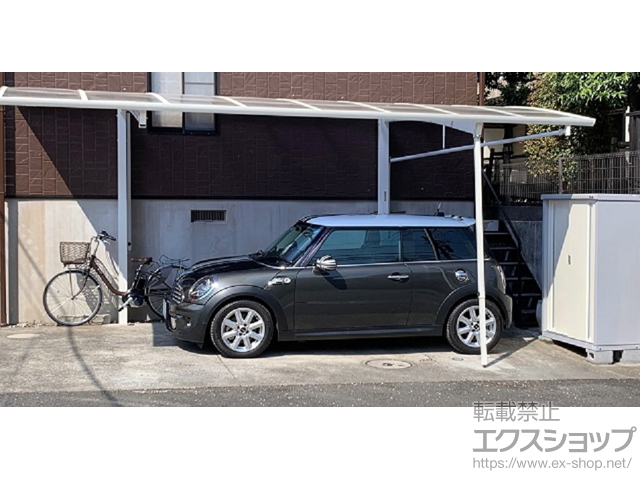 神奈川県相模原市ののカーポート レイナポートREグラン 前下がり 積雪〜20cm対応＋着脱式サポート柱　標準・ハイルーフ兼用 施工例