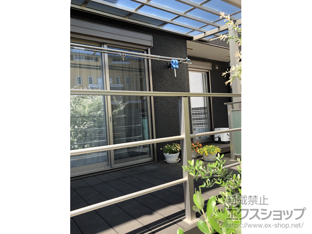 埼玉県草加市ののテラス屋根、ウッドデッキ エフルージュグランZERO テラスタイプ 積雪〜20cm対応 施工例