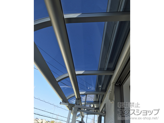 東京都町田市ののバルコニー・ベランダ屋根 プレシオステラス R型 屋根タイプ 連棟 積雪〜20cm対応 施工例