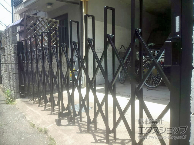 兵庫県尼崎市ののカーゲート トリップゲート RA型 ノンレール 片開き 35S 施工例