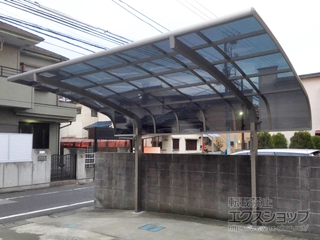 のLIXIL リクシル（トステム）のカーポート テールポートシグマIII 積雪〜20cm対応 施工例