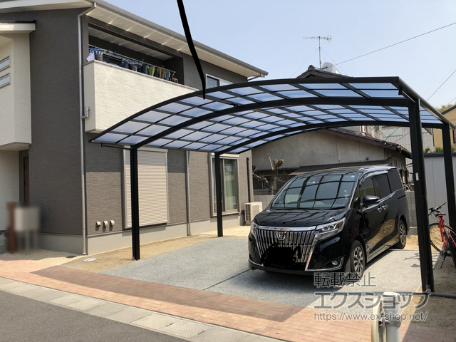 岡山県玉野市ののカーポート ネスカR (ラウンドスタイル) ワイド 積雪〜20cm対応 施工例