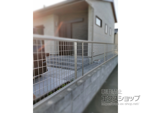 宮崎県宮崎市ののフェンス・柵 シンプレオフェンスM2型 縦井桁メッシュ 自由柱施工 施工例