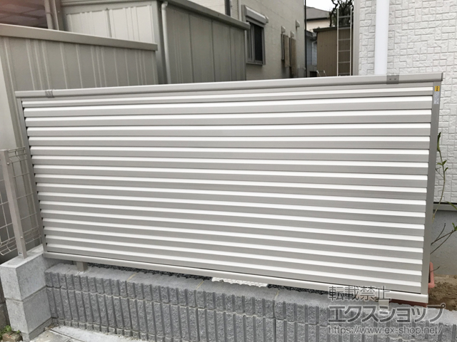 千葉県習志野市ののフェンス・柵 ミエーネフェンス 目隠しルーバータイプ　自由柱施工 施工例