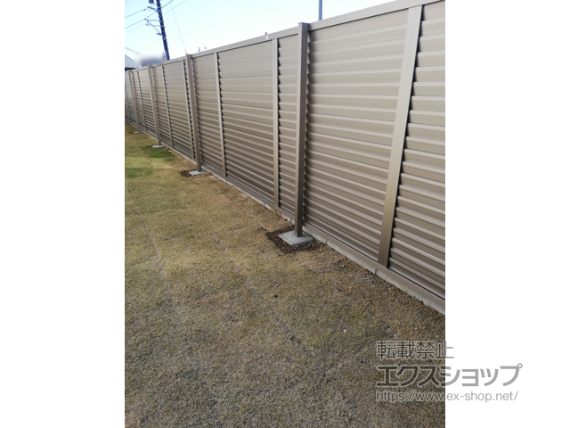 千葉県市川市ののフェンス・柵 プレスタフェンス 8型 横ルーバー フリーポールタイプ 施工例