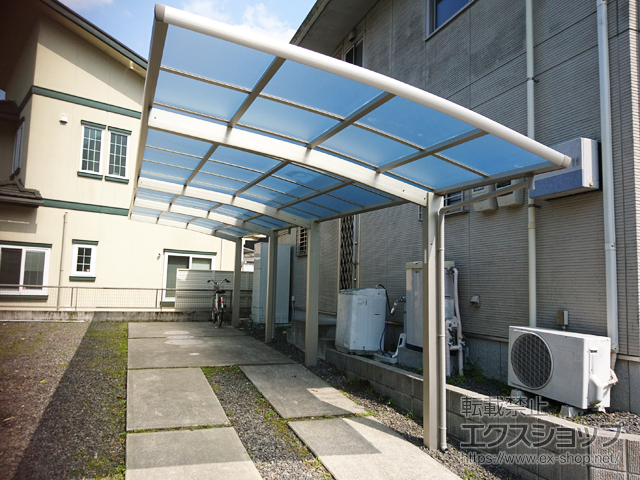 鹿児島県姶良市ののカーポート レイナポートグラン 縦連棟　積雪〜20cm対応 施工例