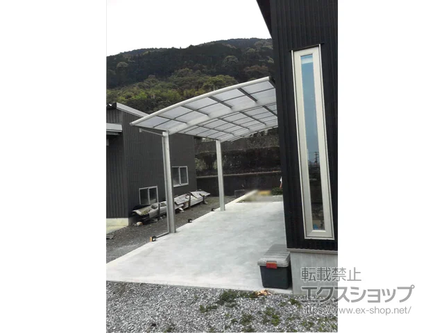 愛媛県四国中央市のYKKAPのカーポート レイナポートグラン　積雪～20cm対応 施工例