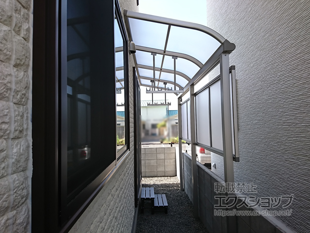 愛媛県松山市ののテラス屋根 ヴェクターテラス R型 テラスタイプ 単体 積雪〜20cm対応 施工例