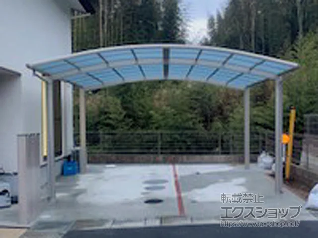 広島県東広島市のYKKAPのカーポート レイナツインポートグラン　積雪～20cm対応 施工例
