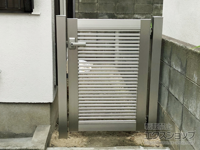 福岡県福岡市のの門扉 シンプレオ門扉1型 横格子 片開き 門柱使用 施工例