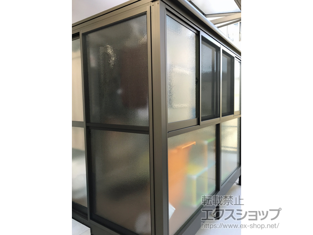 奈良県生駒郡三郷町ののテラス囲い・サンルーム サニージュ R型 床納まり ランマ無 積雪〜20cm対応 施工例