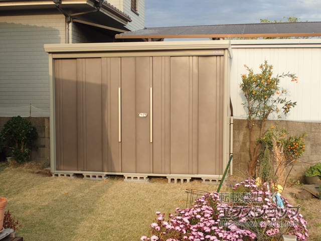 愛媛県松山市のの物置・屋外倉庫 Mr.ストックマンダンディ 一般型 結露減少型 2900×1222×2110 ND-Z2912-B 施工例