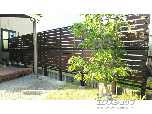 千葉県大網白里市ののフェンス・柵 モクアルフェンス 横板タイプ 2段支柱 自立建て用（パネル2段） 施工例