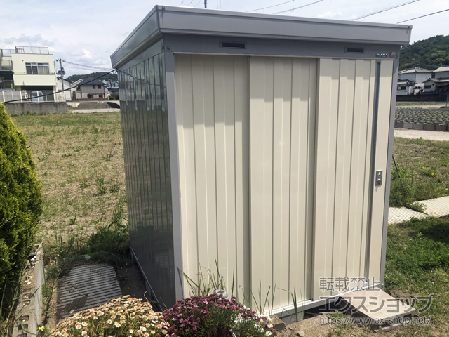 和歌山県和歌山市のの物置・屋外倉庫 ネクスタ 一般型 1790×1790×2020 NXN-32S-FW 施工例