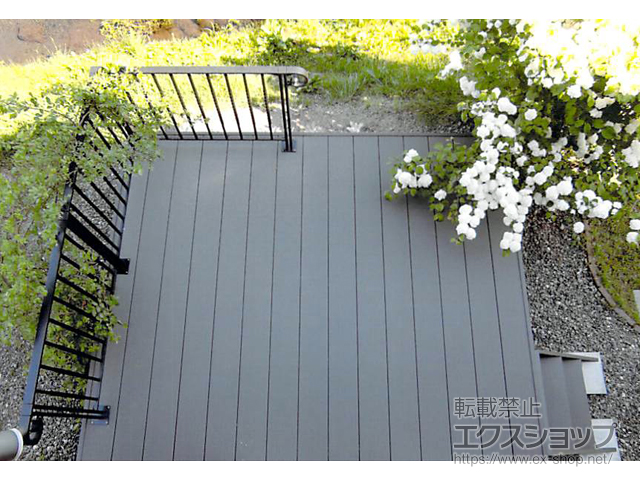 北海道千歳市ののウッドデッキ リウッドデッキ 200 施工例