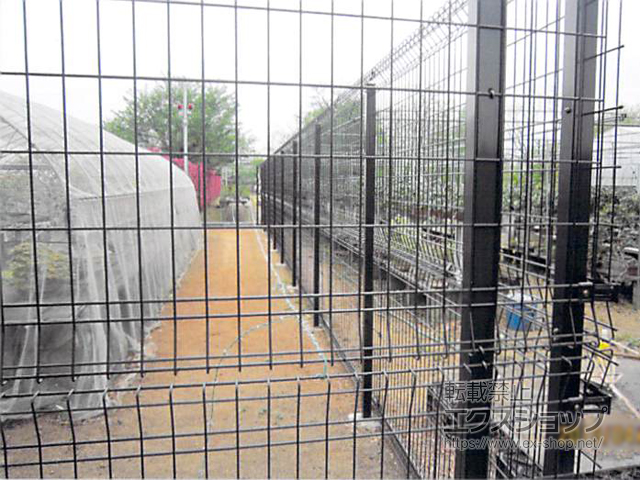 埼玉県深谷市ののフェンス・柵 メッシュフェンス G10 自由柱 施工例