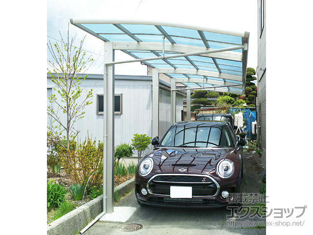 長野県諏訪市ののカーポート レイナポートREグラン 縦連棟 前下がり積雪〜20cm対応 施工例