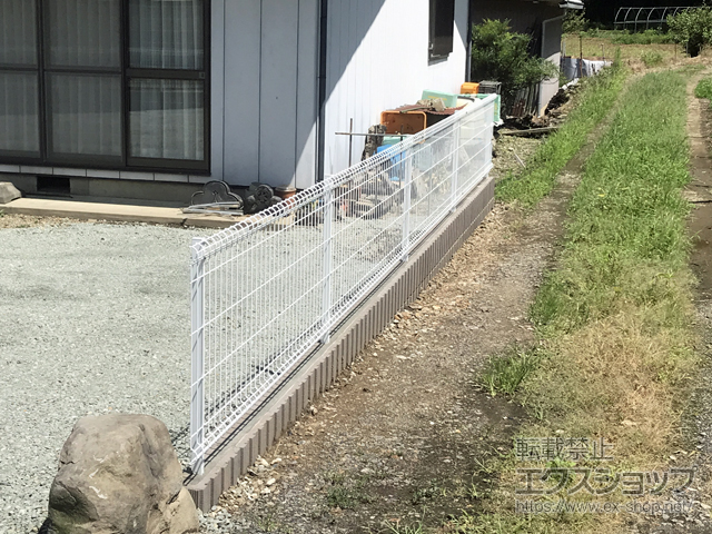 長野県千曲市ののフェンス・柵 ユメッシュE型 フリー支柱タイプ 施工例