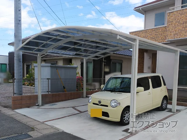 群馬県伊勢崎市のYKKAPのカーポート レイナツインポートグラン　積雪～20cm対応 施工例