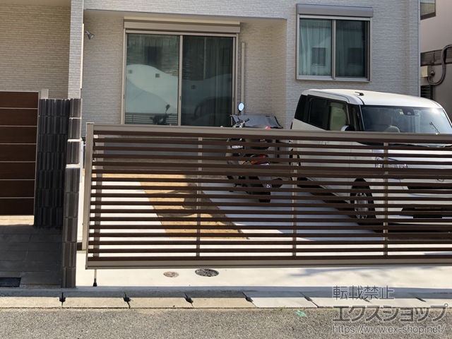 兵庫県神戸市ののカーゲート、門扉 ワイドオーバードアS3型 マテリアルカラー 電動式 施工例