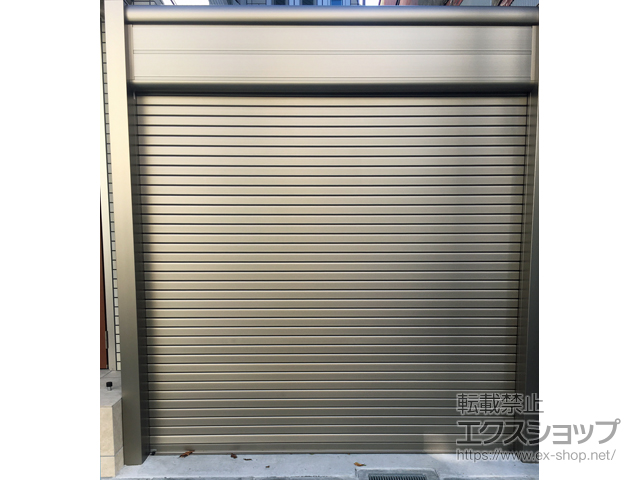 大阪府大阪市ののガレージシャッター シャッターゲート FX2型 電動式 施工例
