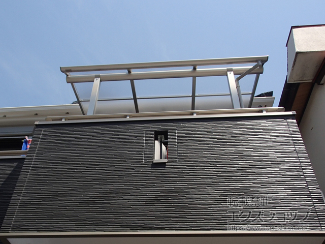 埼玉県さいたま市ののバルコニー・ベランダ屋根 プレシオステラス R型 屋根タイプ 単体 積雪〜20cm対応 施工例