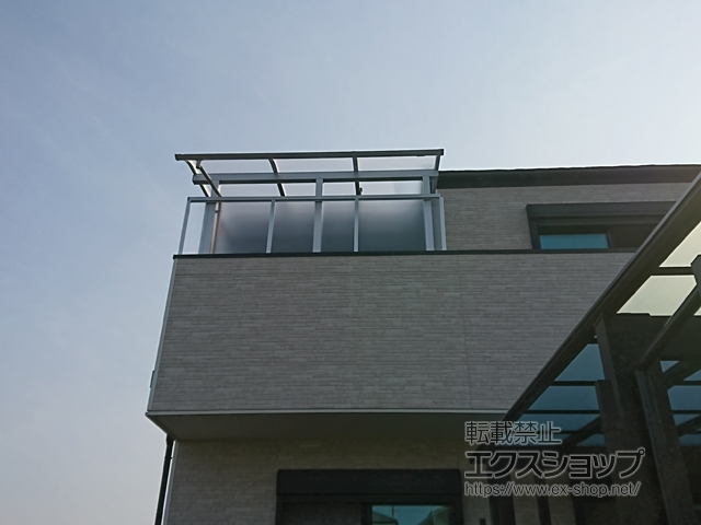 神奈川県横浜市ののバルコニー・ベランダ屋根 ソラリア R型 屋根タイプ 単体 積雪〜20cm対応 施工例