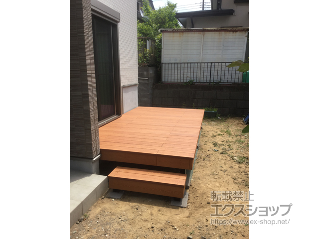 神奈川県横浜市ののウッドデッキ 彩木 あやぎ ハイブリットガーデンデッキ＋　あやぎ　ステップ1段 施工例